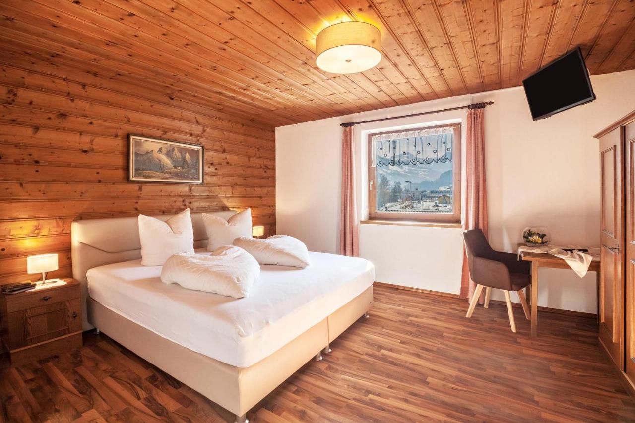 Ferienwohnung Brugger 6 Personen Kaltenbach Esterno foto