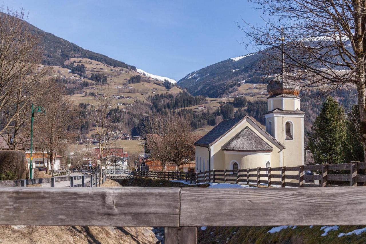 Ferienwohnung Brugger 6 Personen Kaltenbach Esterno foto