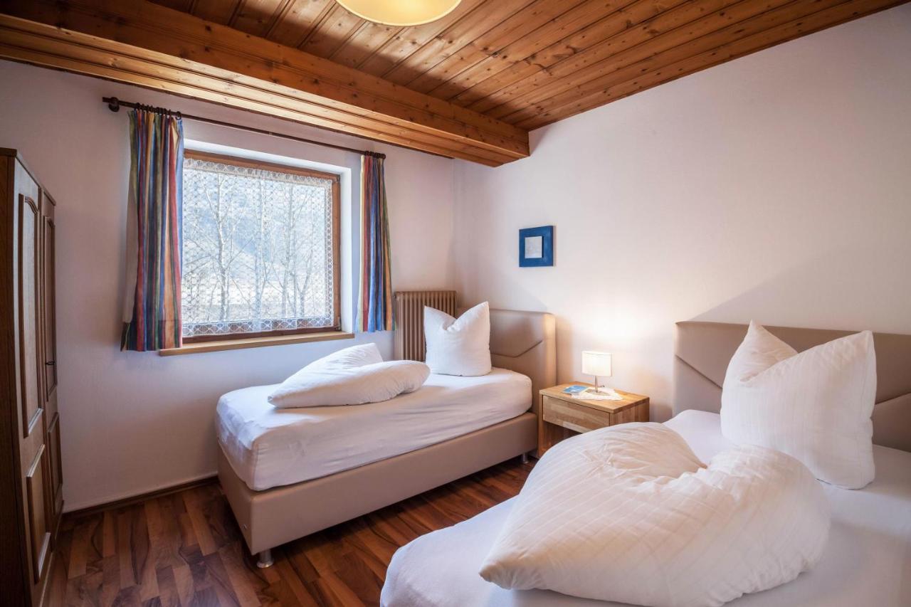Ferienwohnung Brugger 6 Personen Kaltenbach Esterno foto