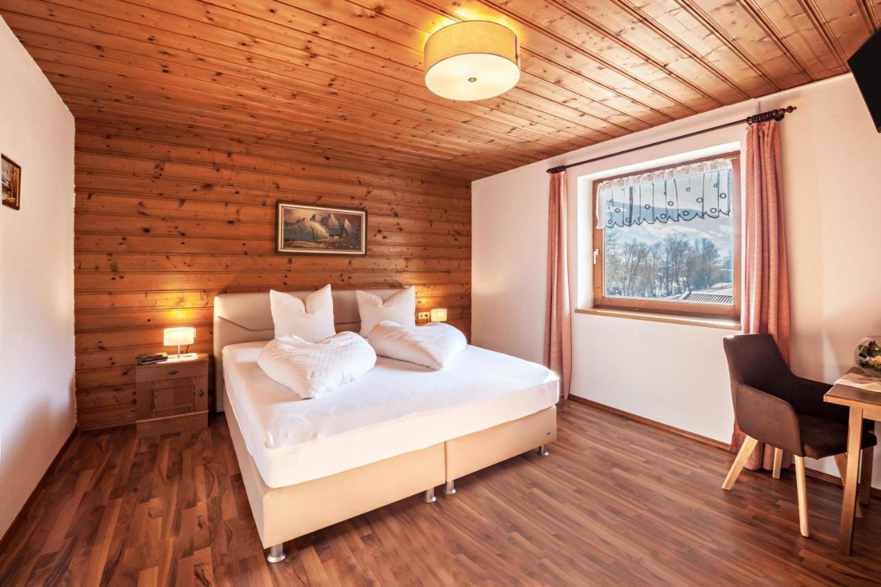 Ferienwohnung Brugger 6 Personen Kaltenbach Esterno foto