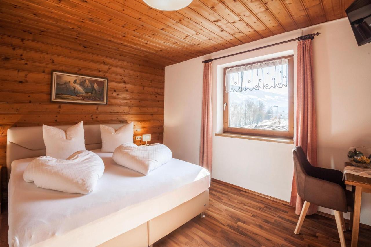 Ferienwohnung Brugger 6 Personen Kaltenbach Esterno foto